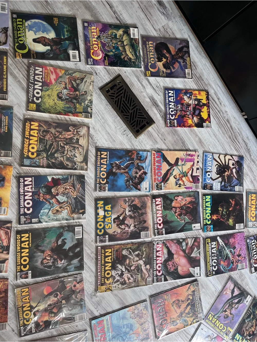 HUGE lot of the savage sword of Conan vintage magazines